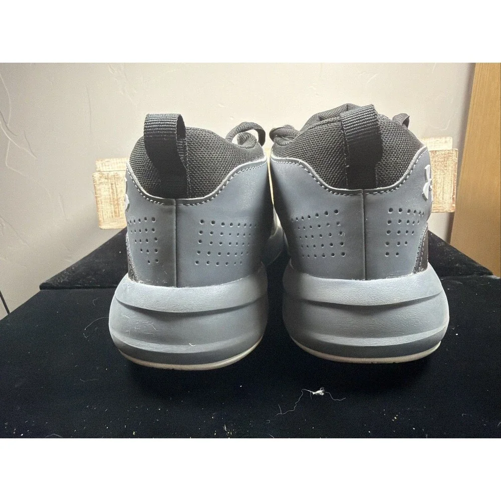 Under Armour Lockdown 6 Youth Basketball Shoes 5.5Y